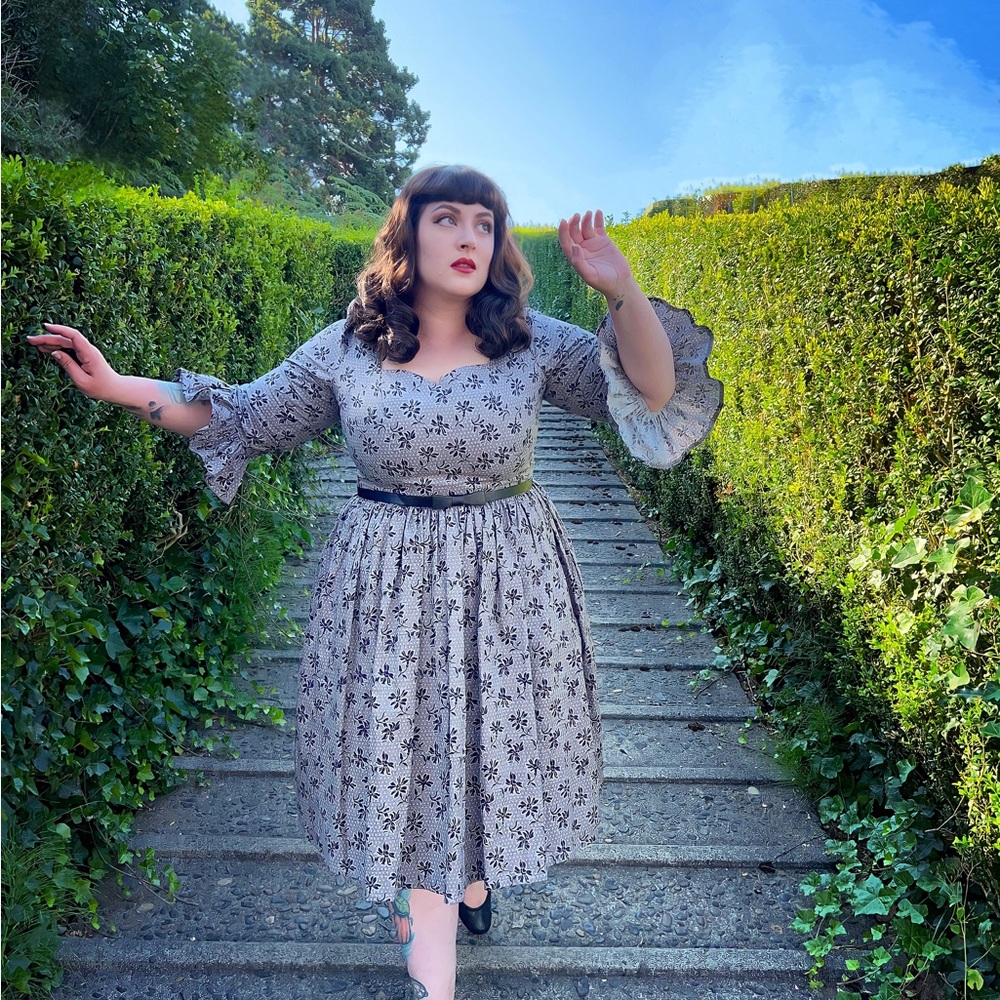 Ains & Elke StyleHaus “Secret Garden” dress, size XXXL